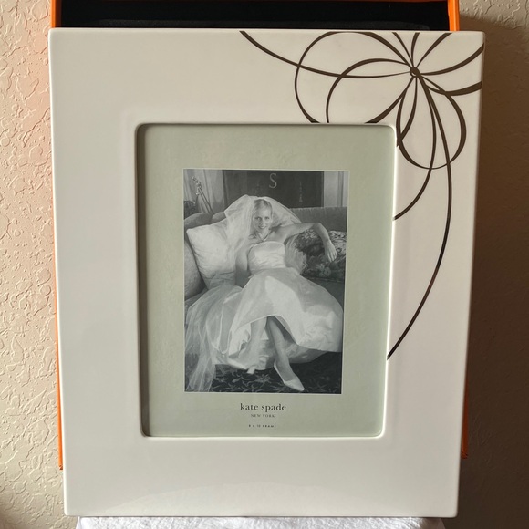 Kate Spade: Belle Boulevard 8”x 10” Frame- Silver Tone- Ribbon Design- Wedding
